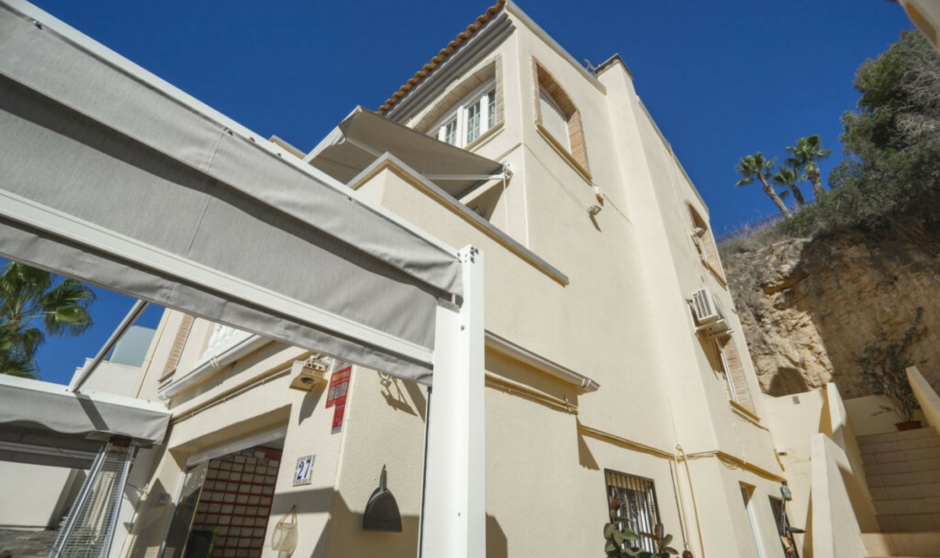 Resale - House -
Las Ramblas Golf