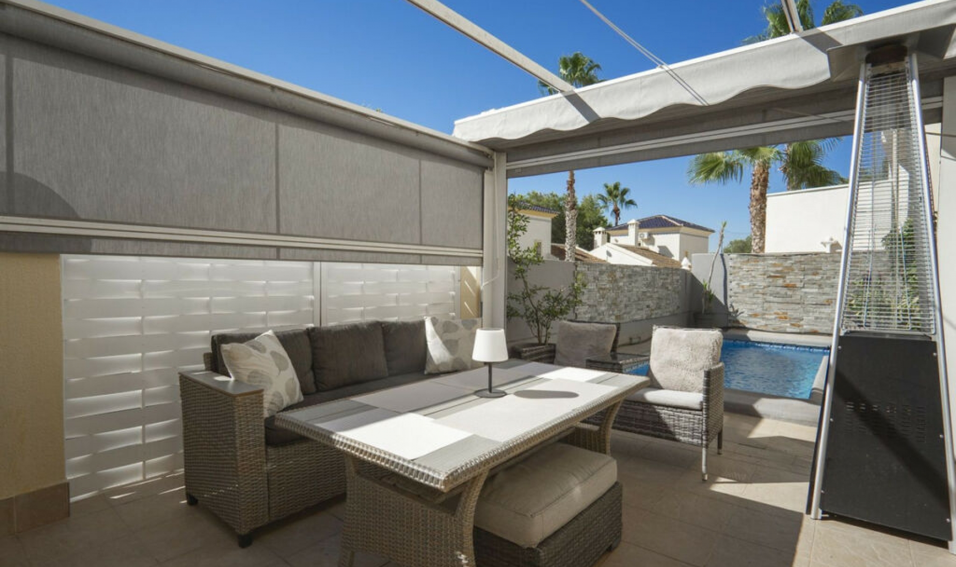Resale - House -
Las Ramblas Golf