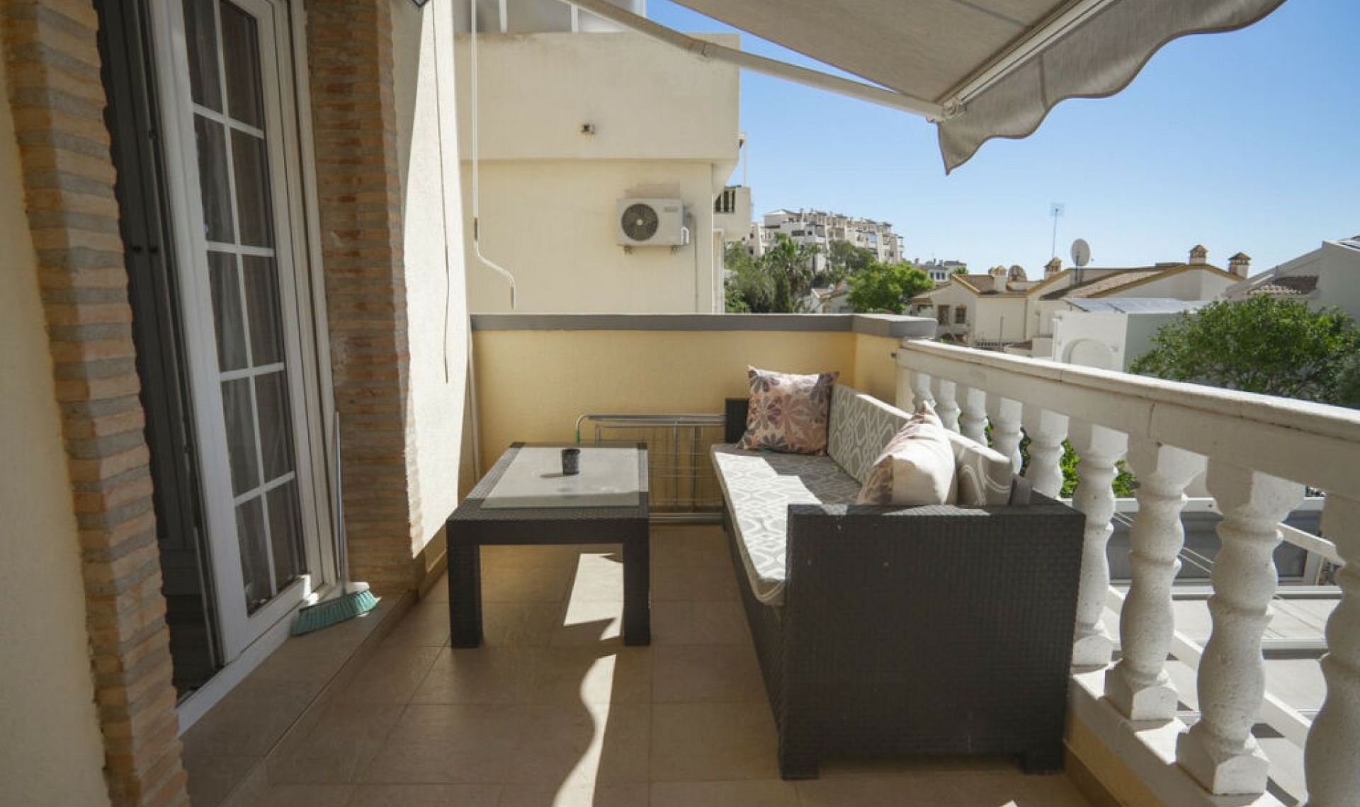 Resale - House -
Las Ramblas Golf