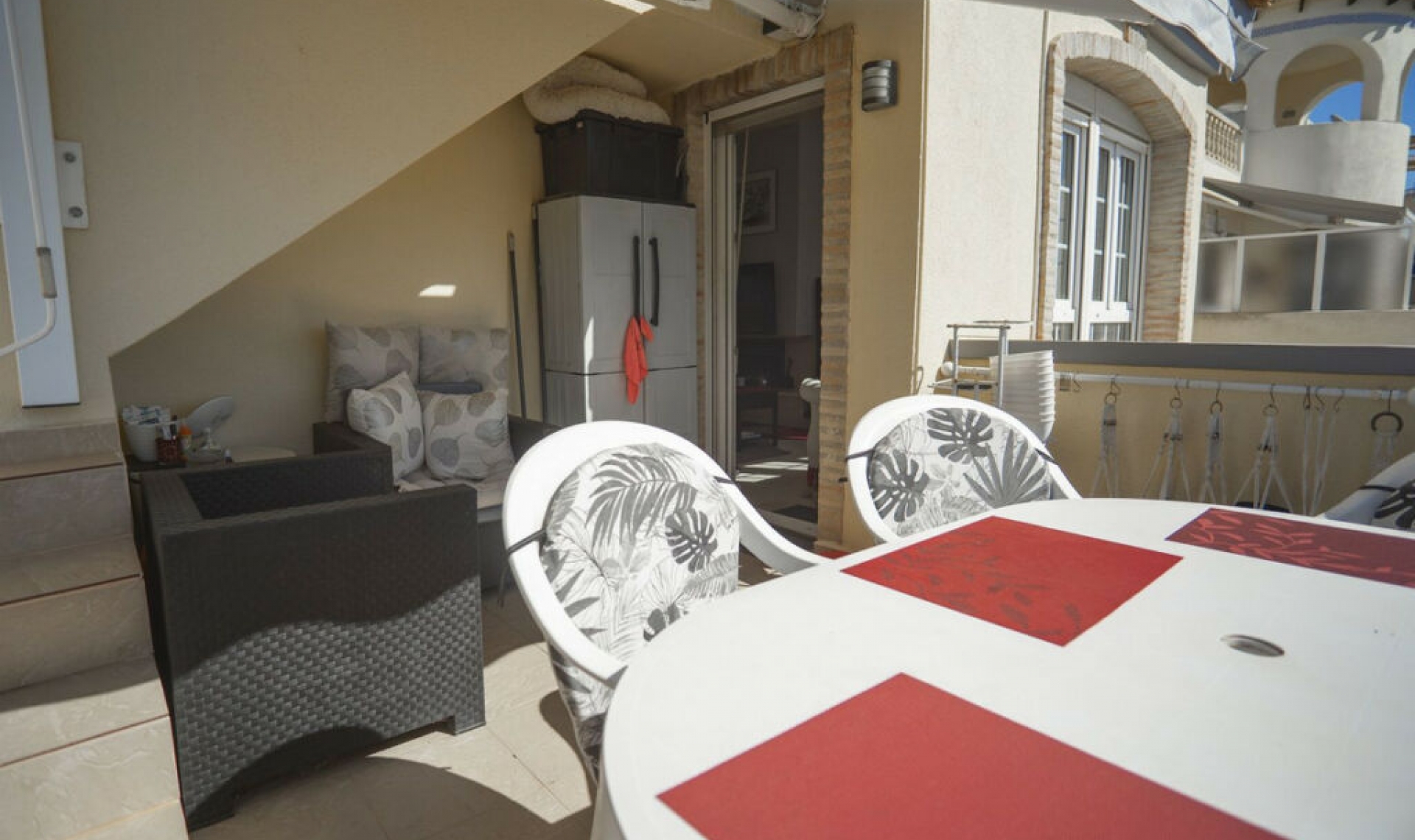 Resale - House -
Las Ramblas Golf