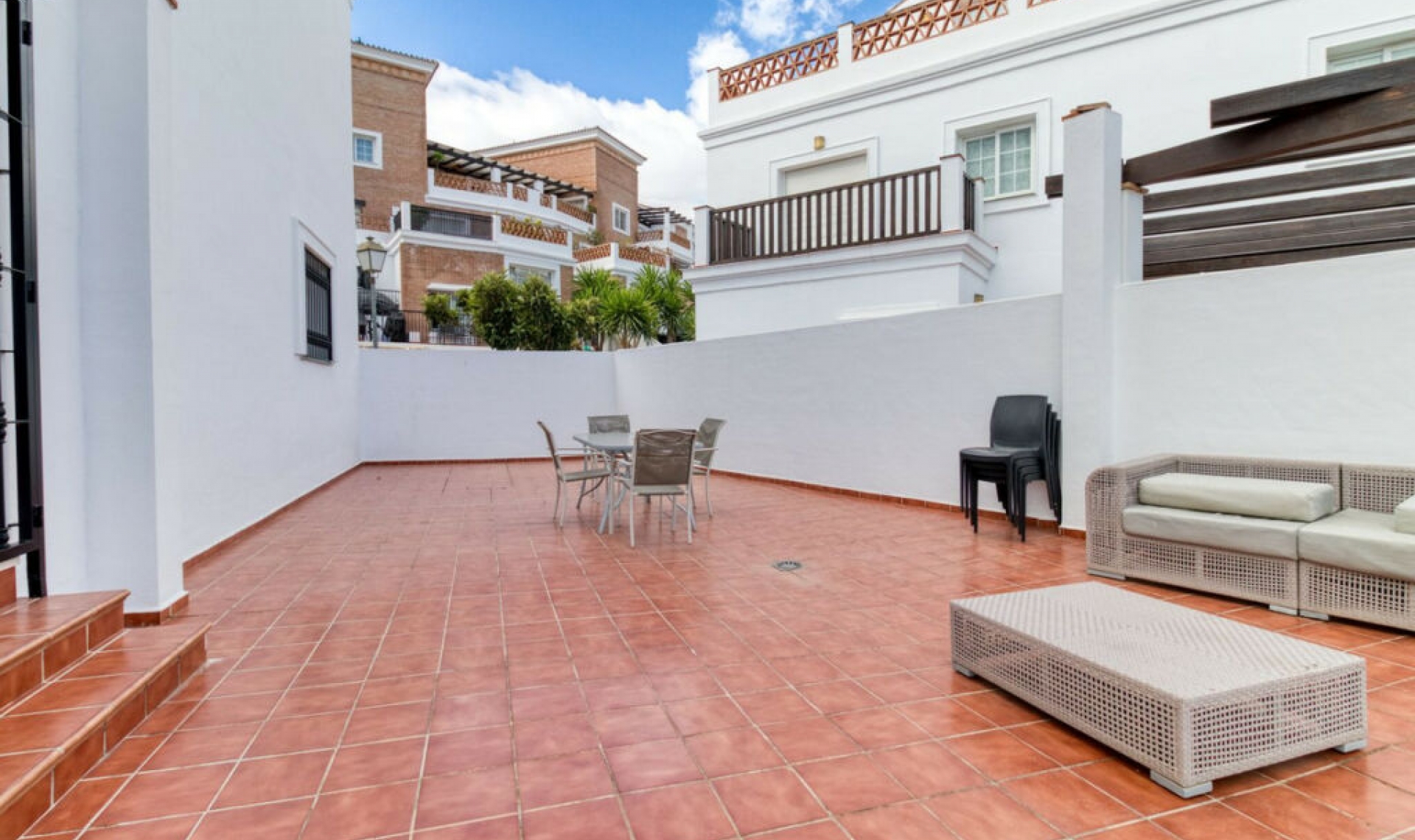 Resale - House -
Lauro Golf