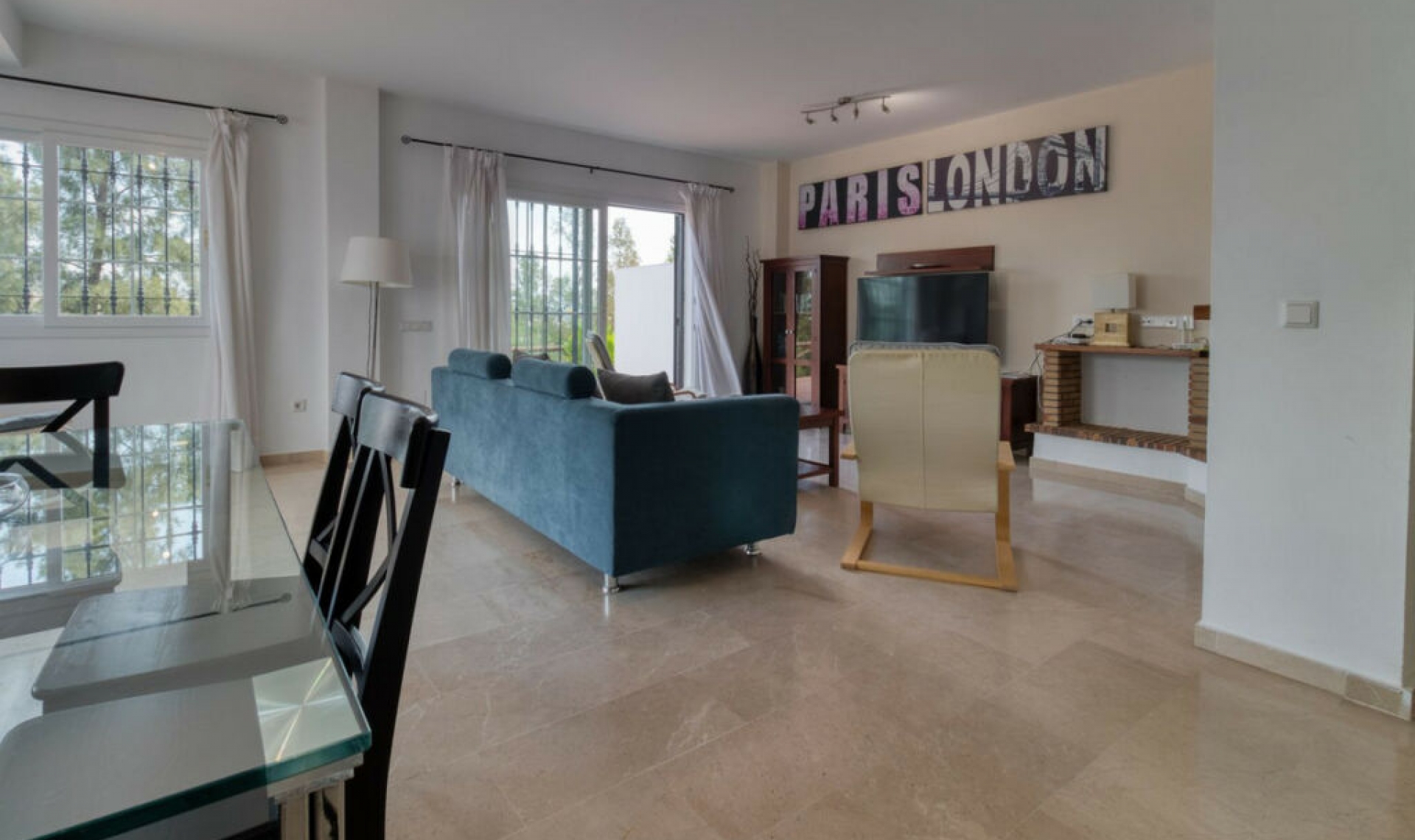 Resale - House -
Lauro Golf