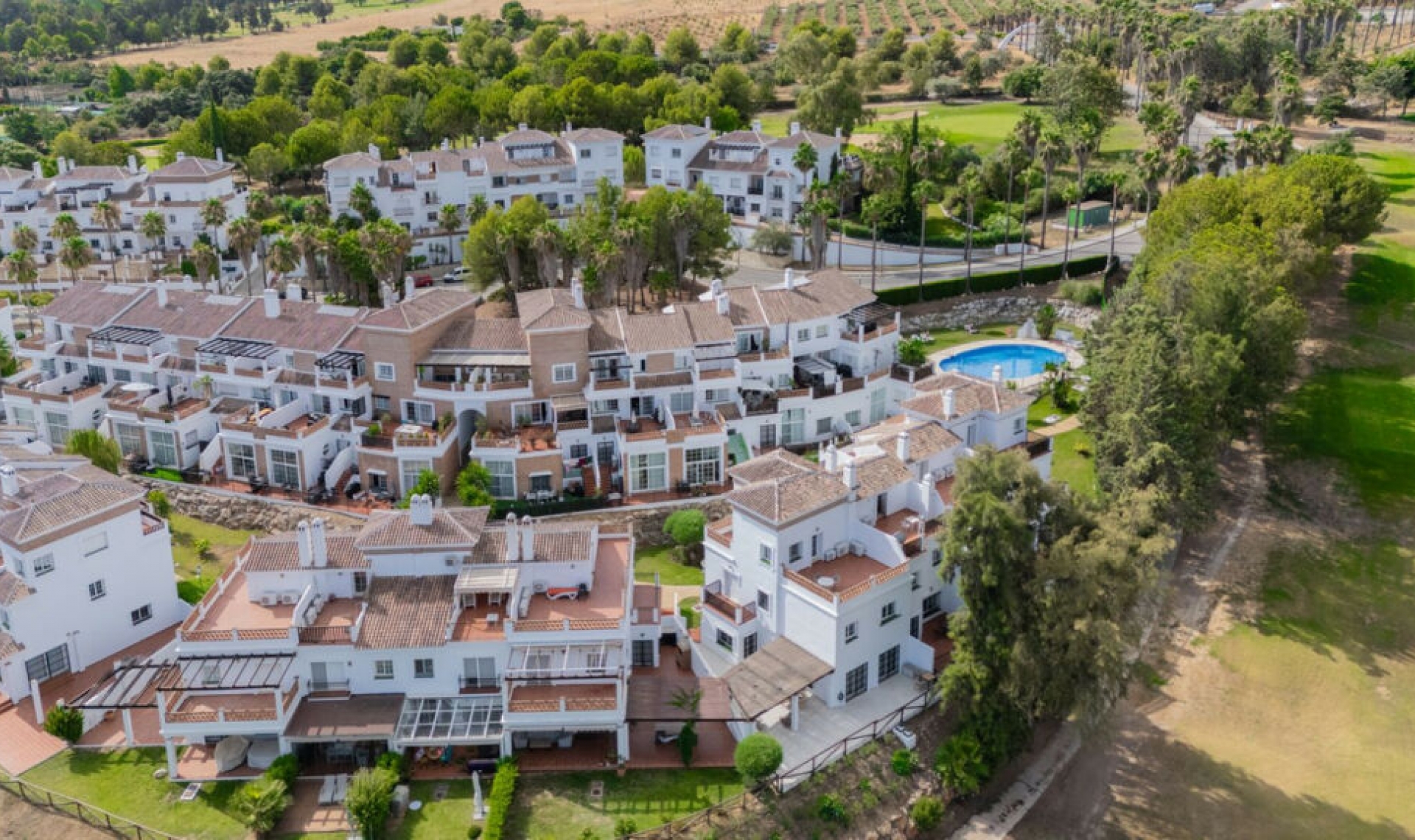 Resale - House -
Lauro Golf