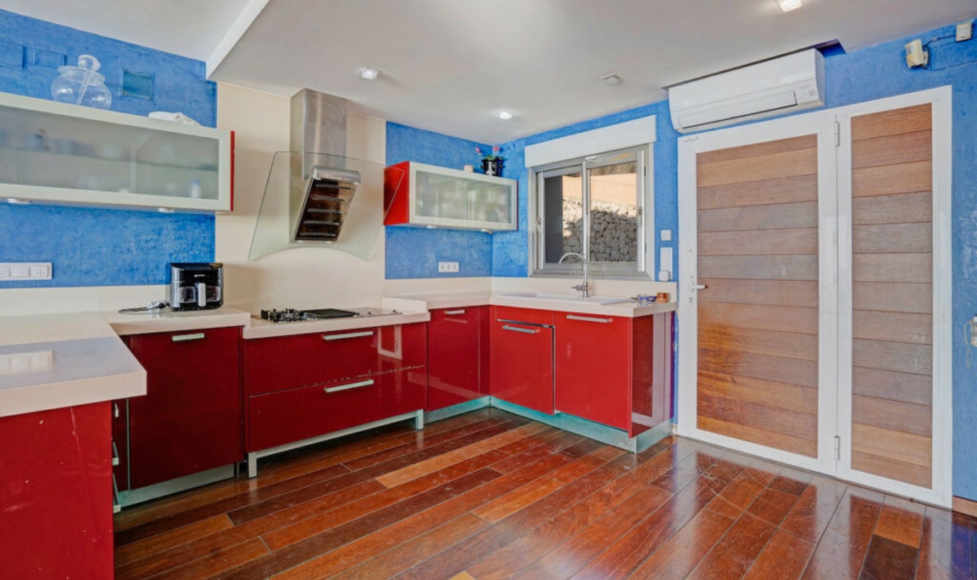 Resale - House -
Les Bassetes