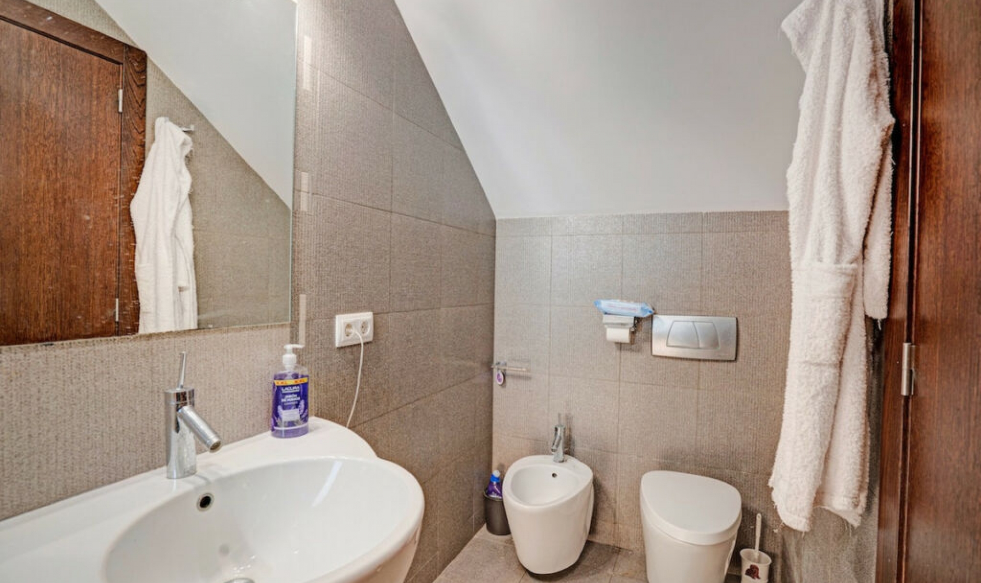 Resale - House -
Les Bassetes