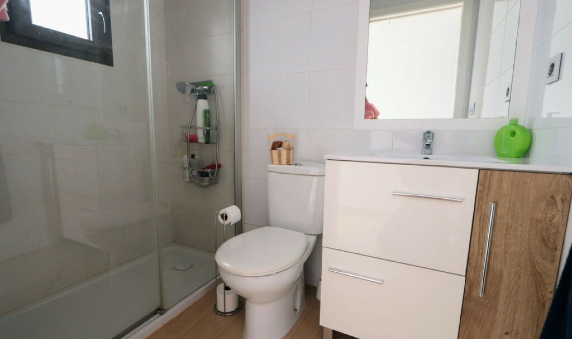Resale - House -
Lo Pagan