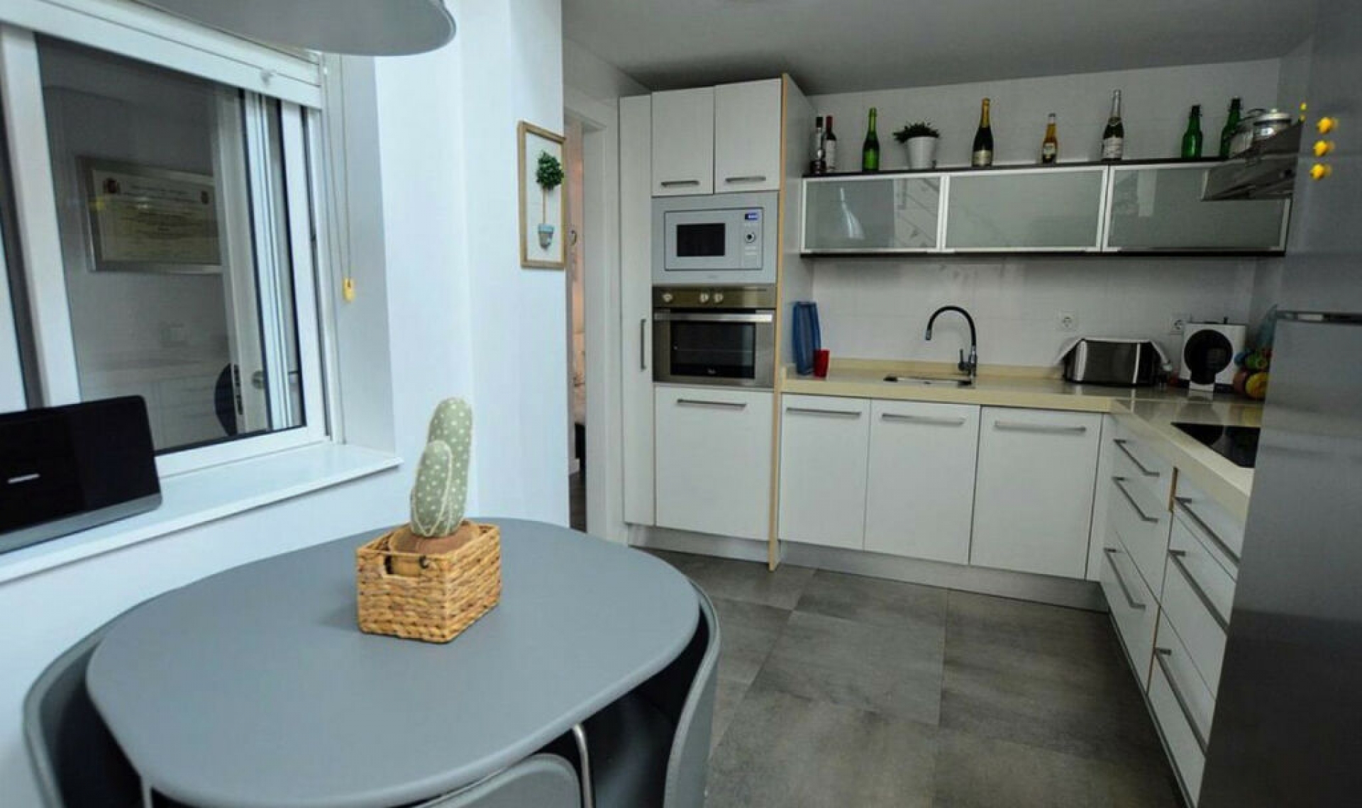 Resale - House -
Lo Pagan