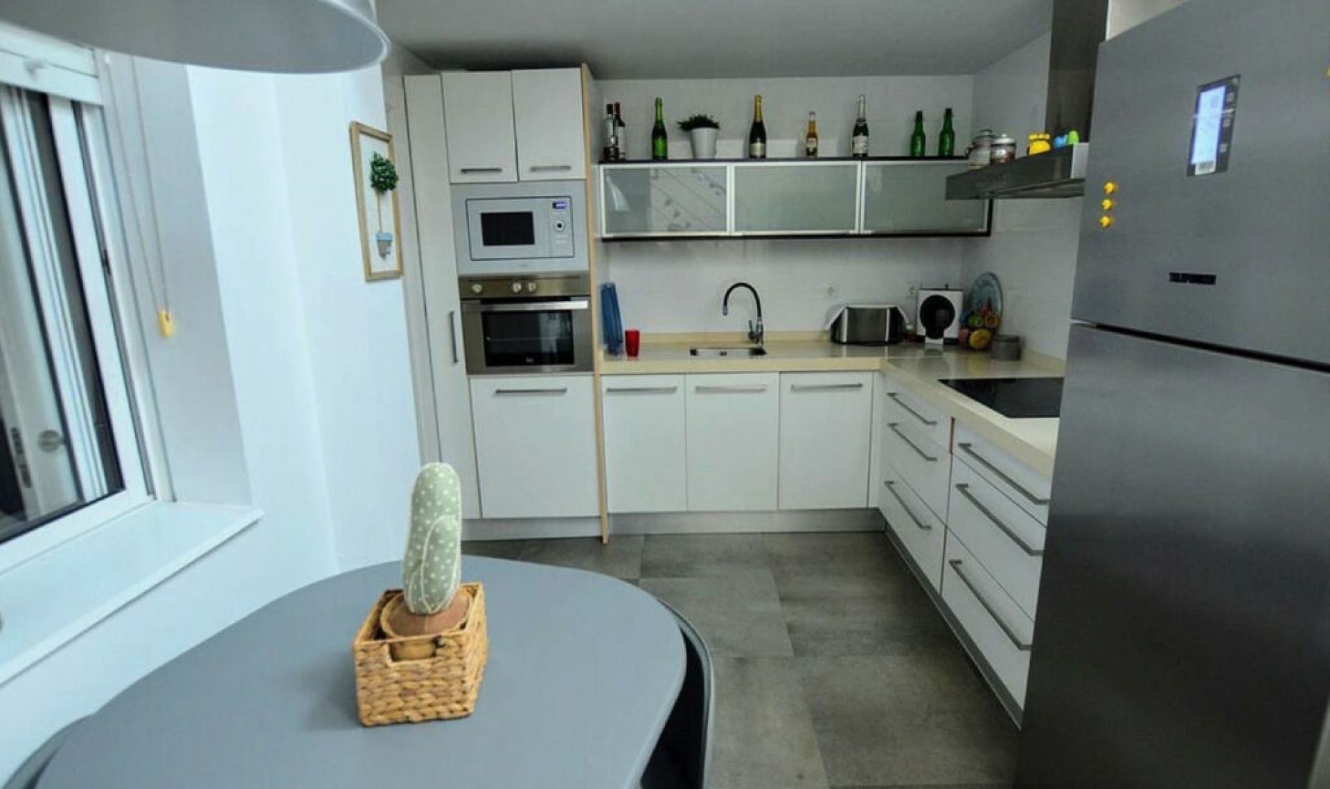 Resale - House -
Lo Pagan