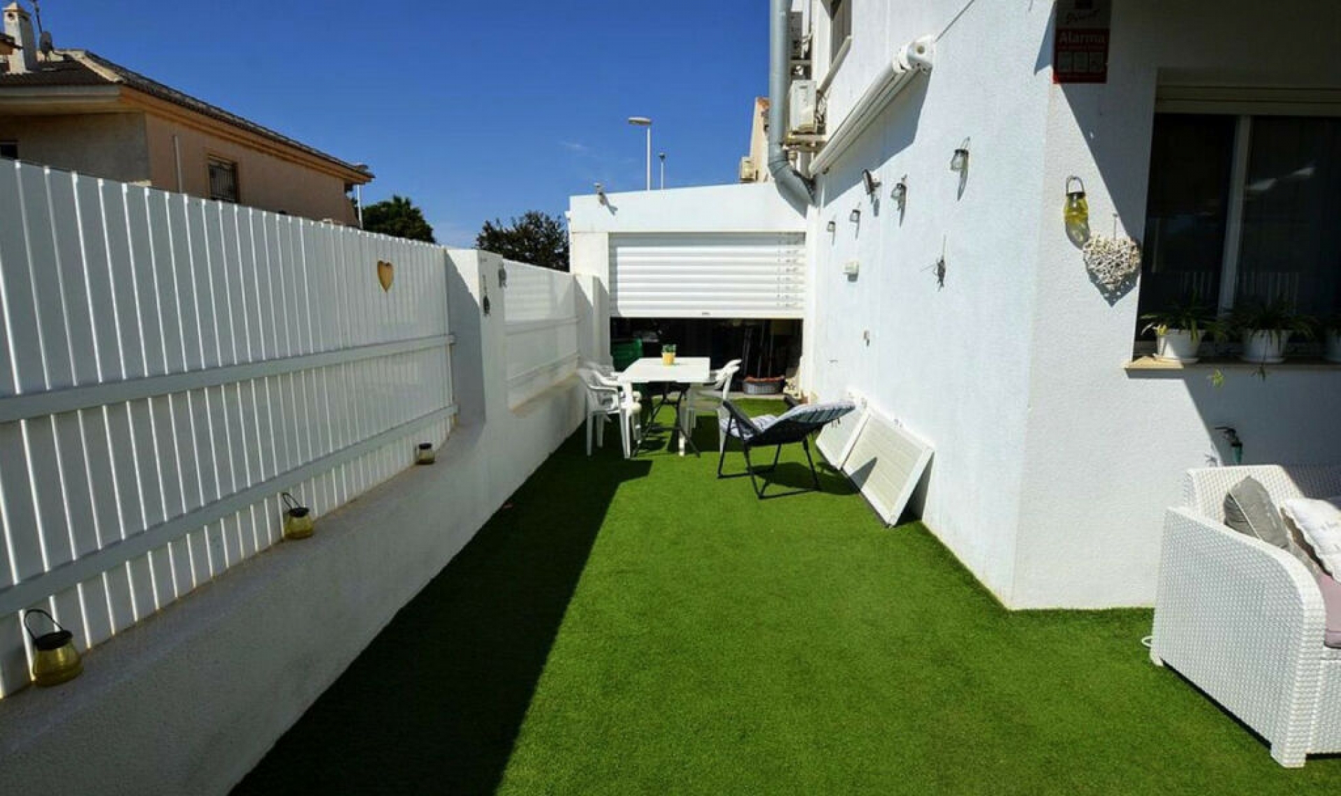 Resale - House -
Lo Pagan