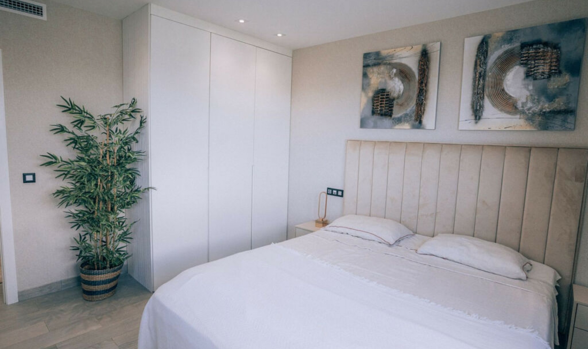 Resale - House -
Lomas de Cabo Roig