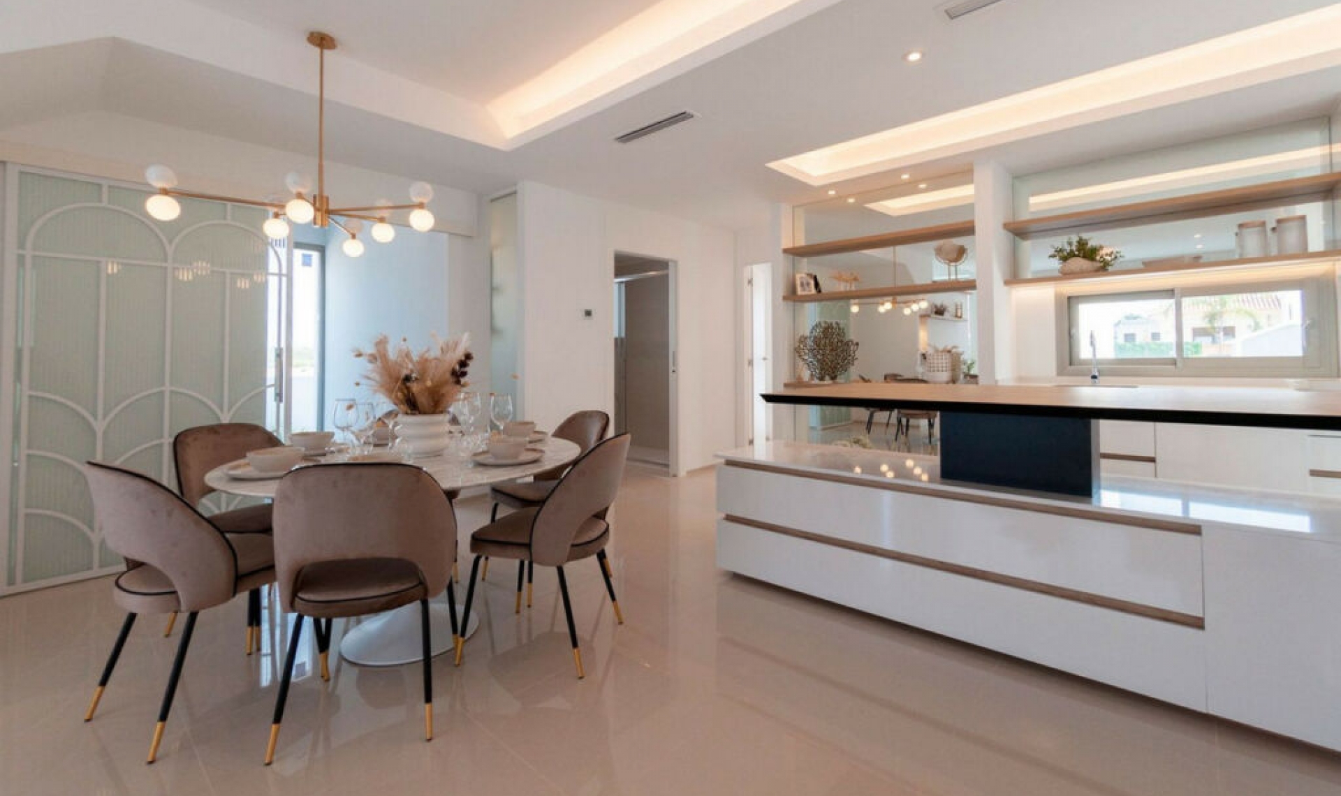 Resale - House -
Los Alcázares