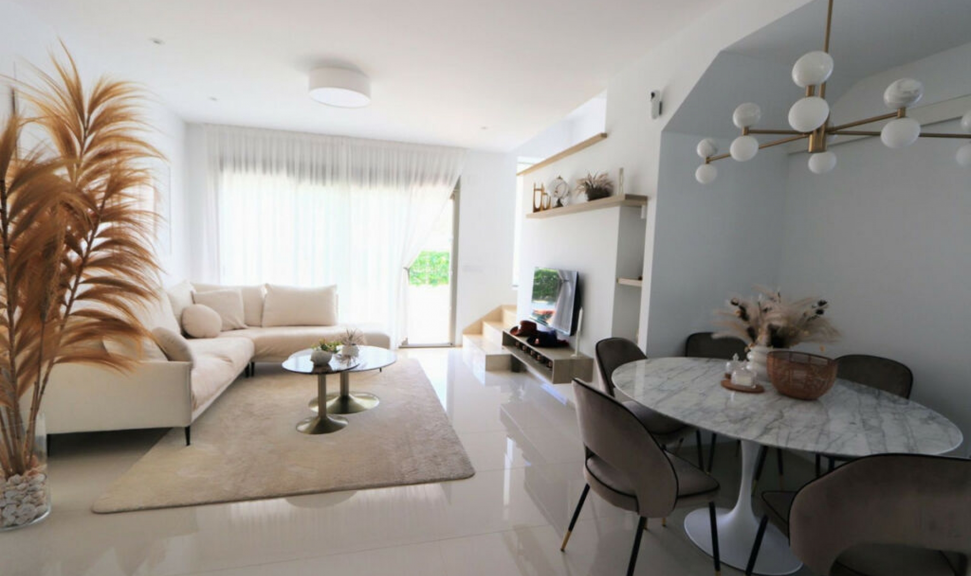 Resale - House -
Los Alcázares