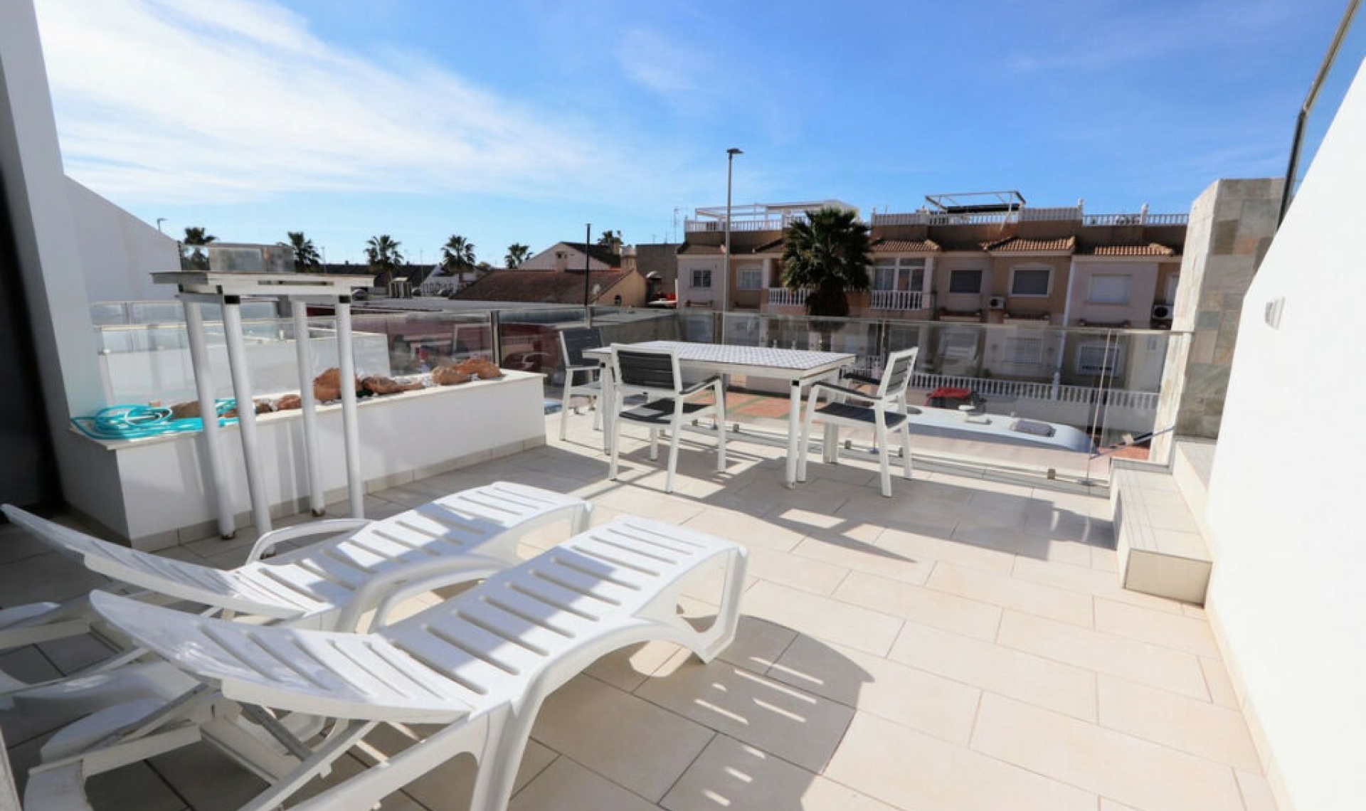 Resale - House -
Los Alcázares