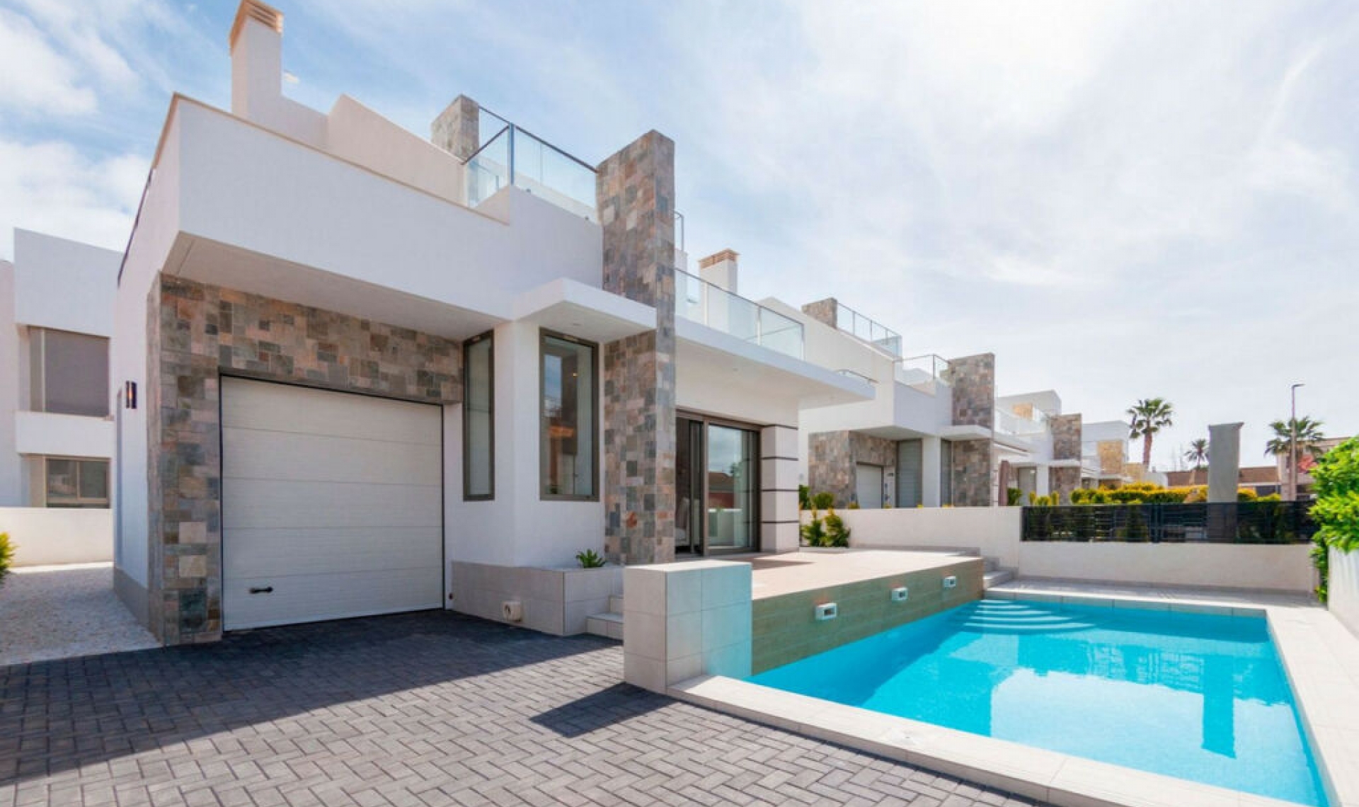 Resale - House -
Los Alcázares