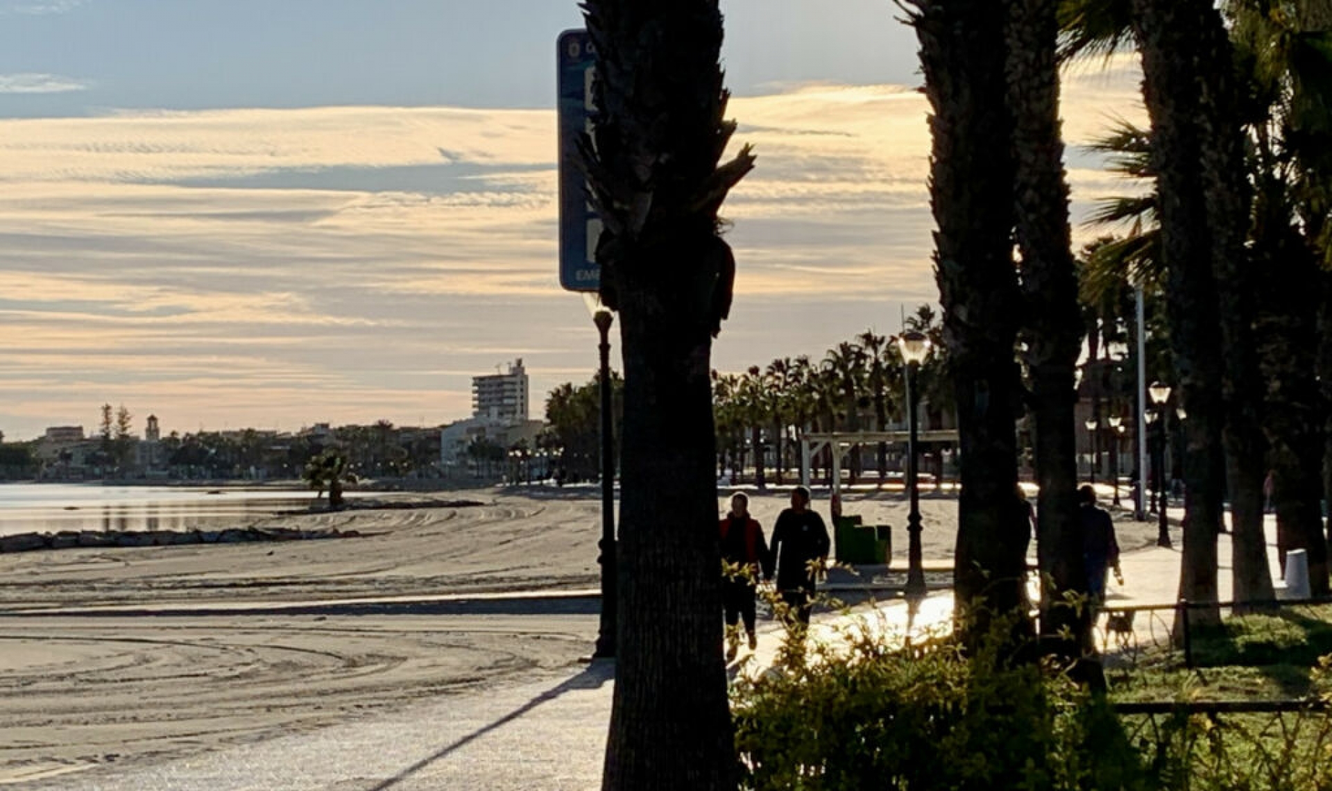 Resale - House -
Los Alcázares