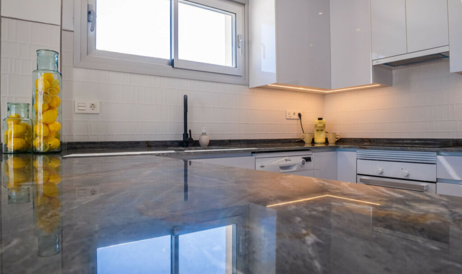 Resale - House -
Los Alcázares