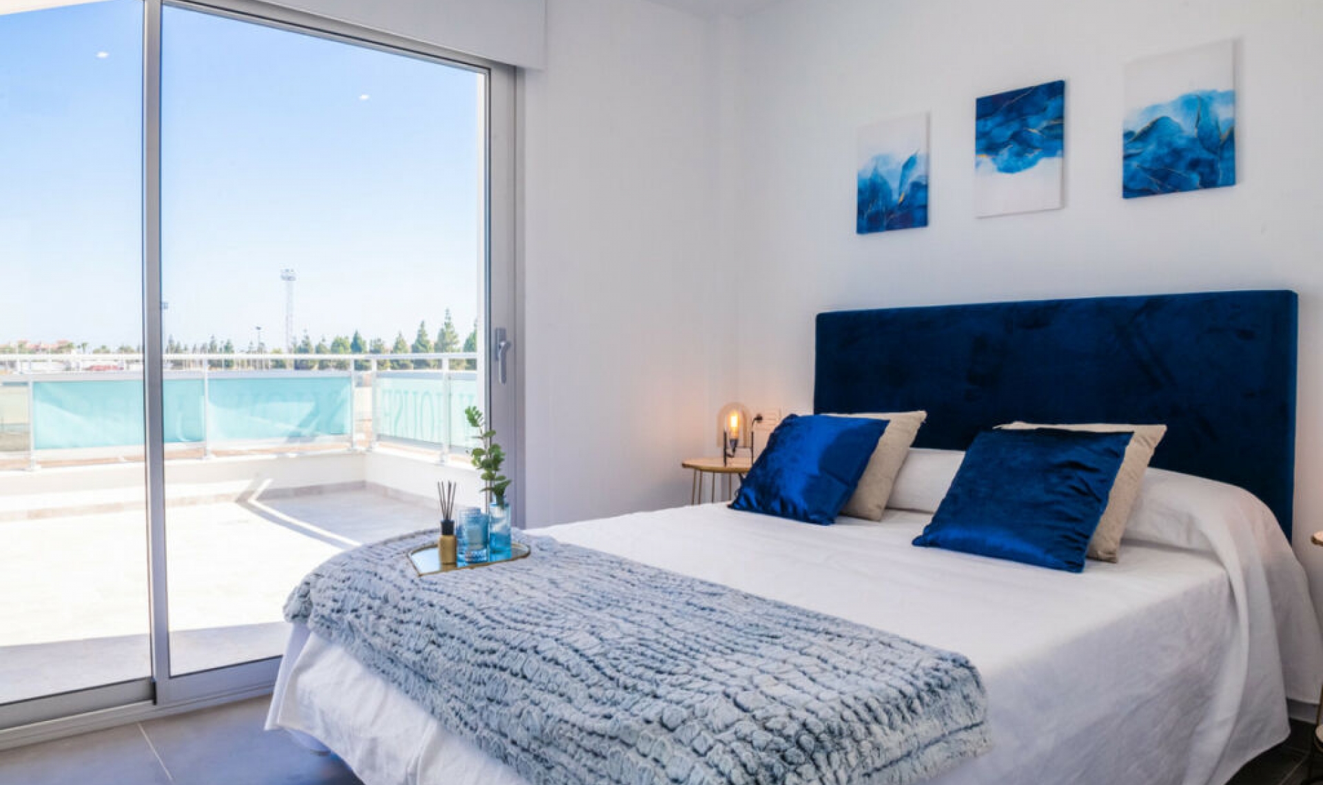 Resale - House -
Los Alcázares