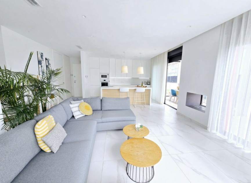 Resale - House -
Los Alcázares