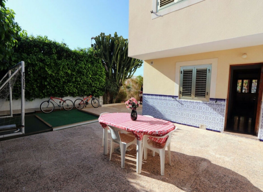 Resale - House -
Los Alcázares