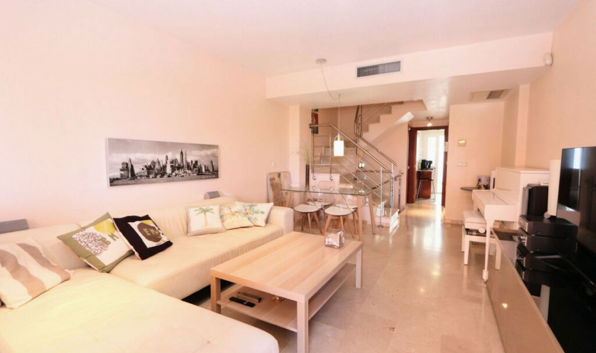 Resale - House -
Los Alcázares