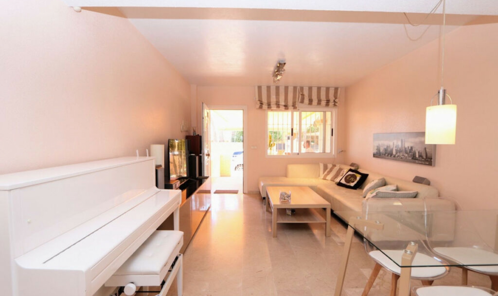 Resale - House -
Los Alcázares