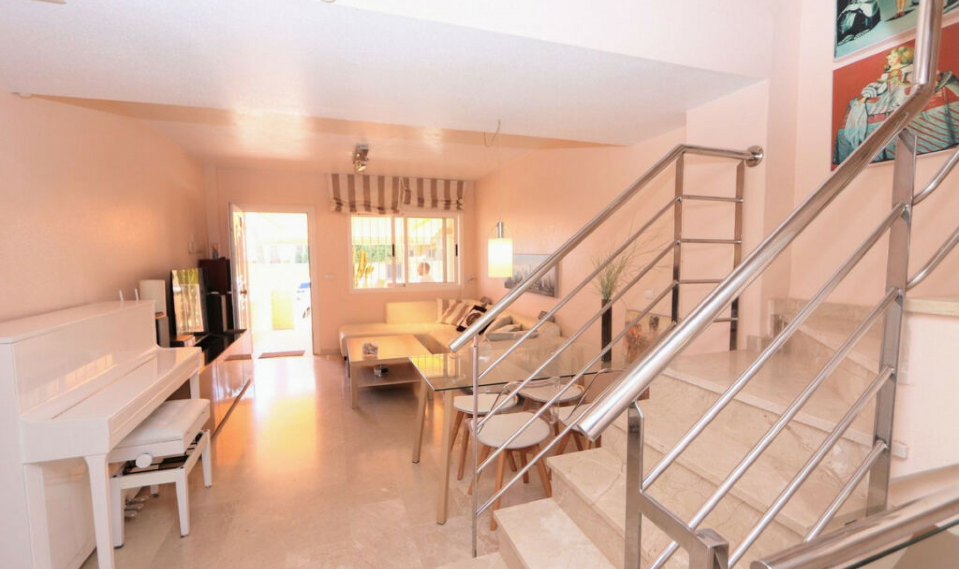 Resale - House -
Los Alcázares