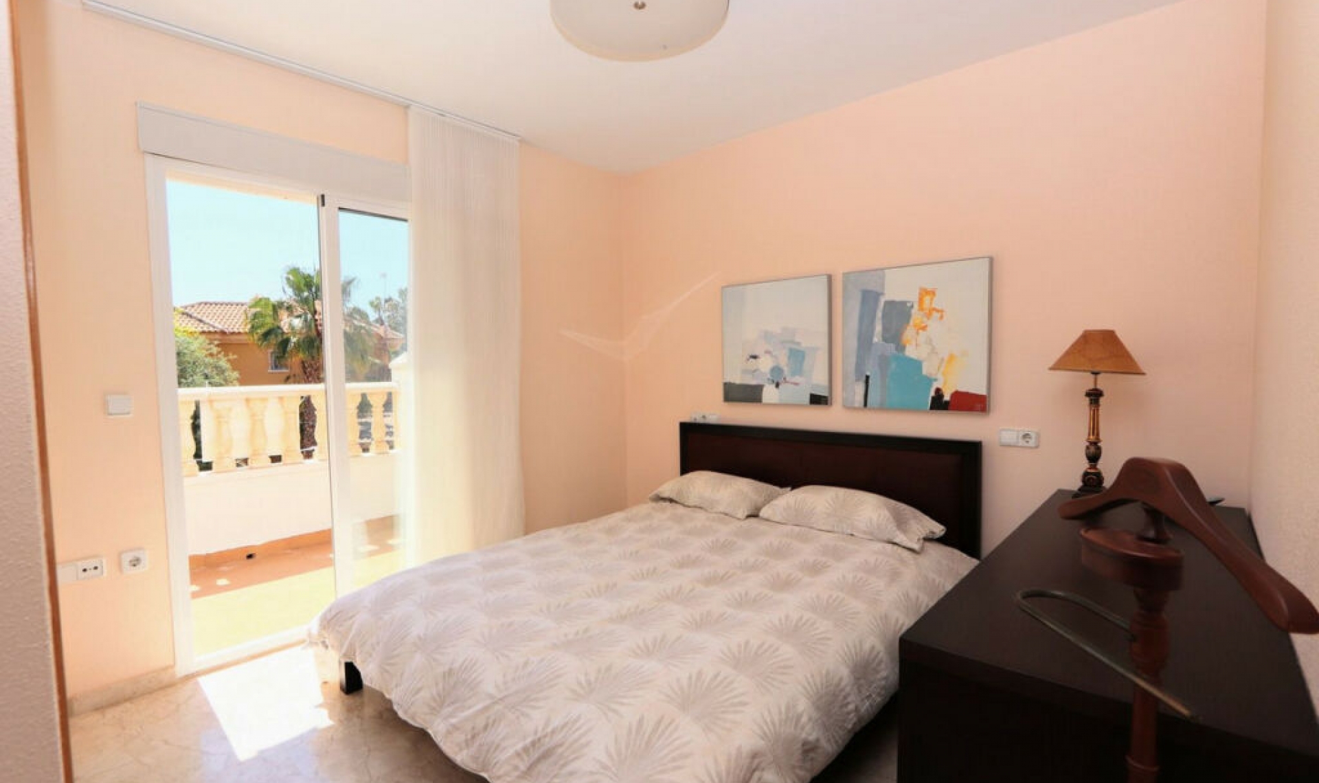 Resale - House -
Los Alcázares