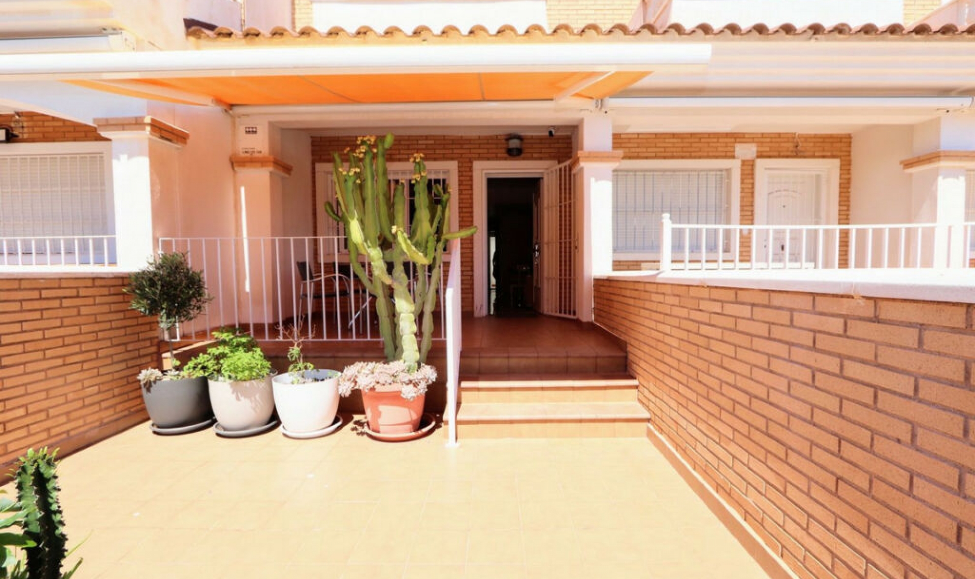 Resale - House -
Los Alcázares