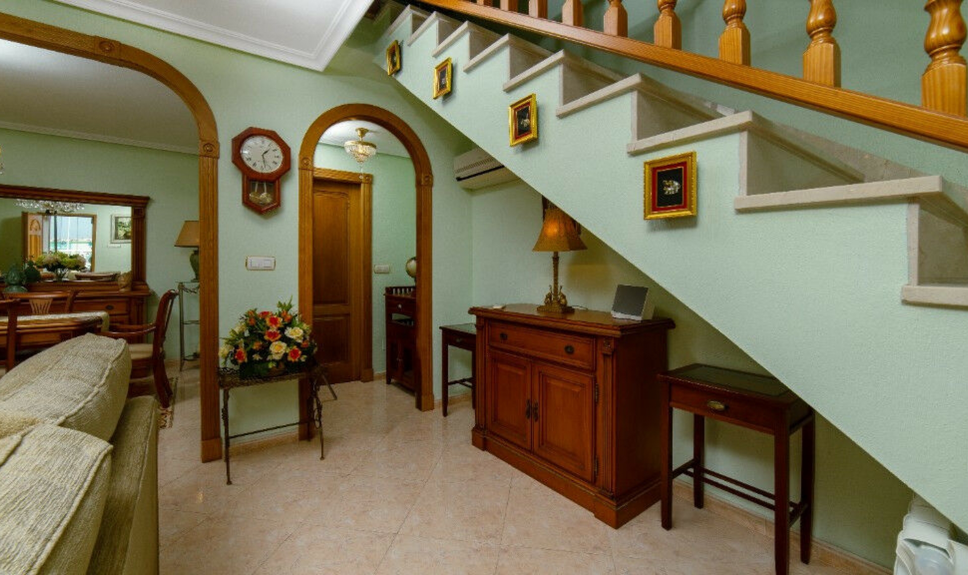 Resale - House -
Los Altos