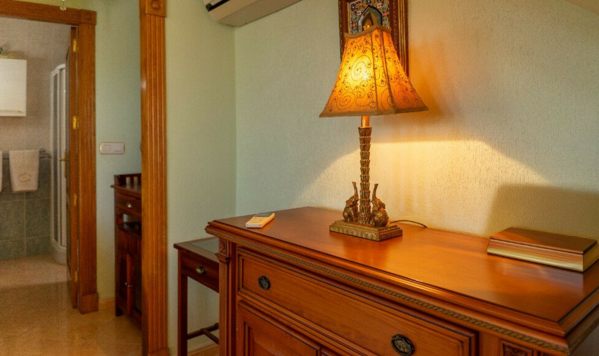 Resale - House -
Los Altos