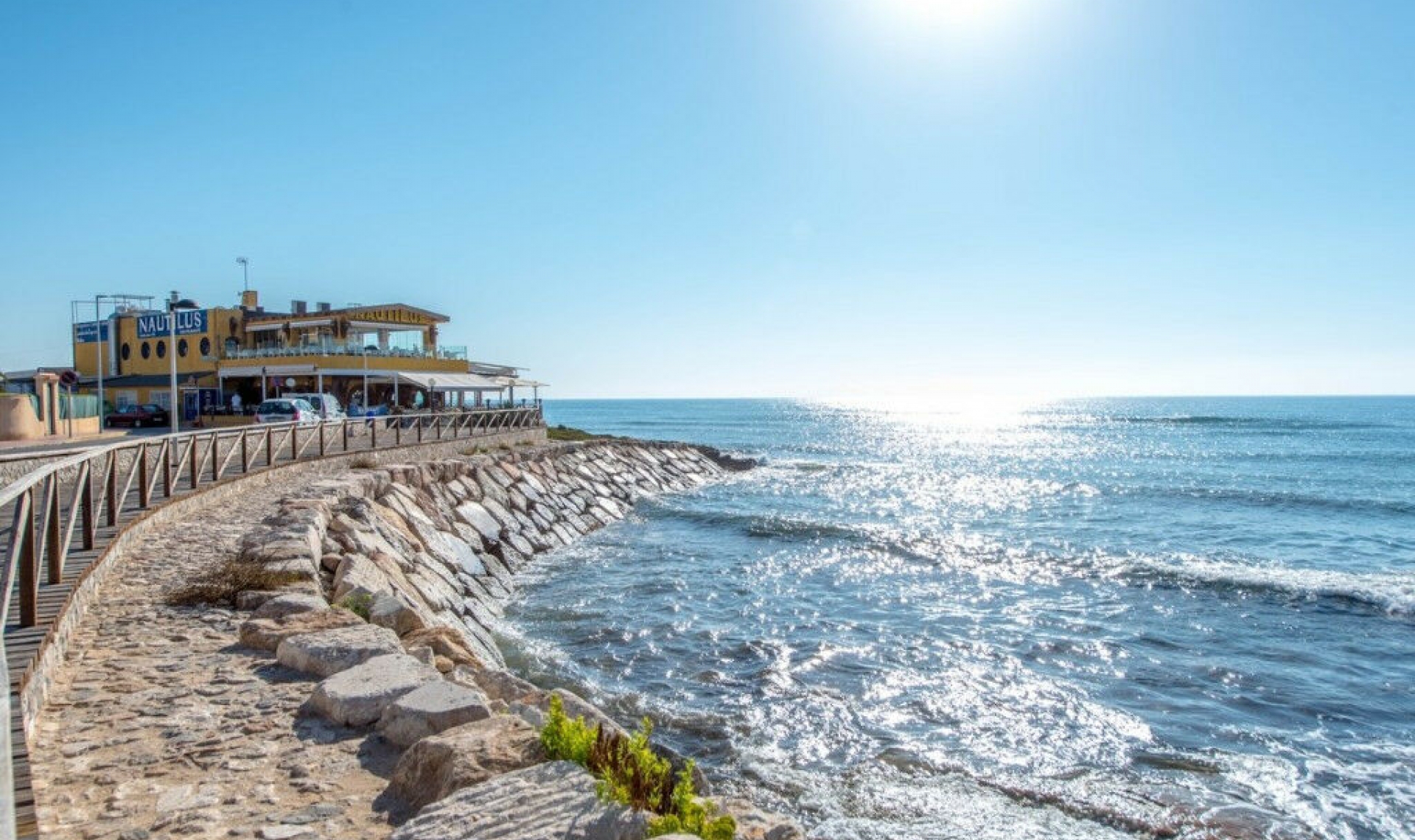 Resale - House -
Los Altos