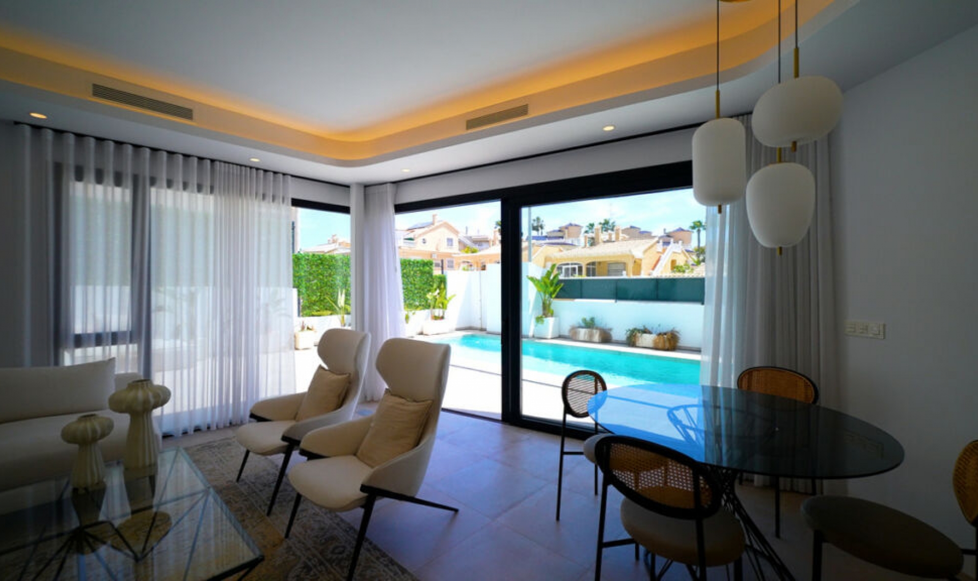 Resale - House -
Los Altos