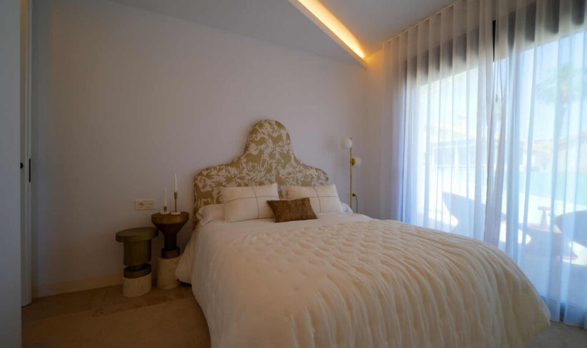 Resale - House -
Los Altos