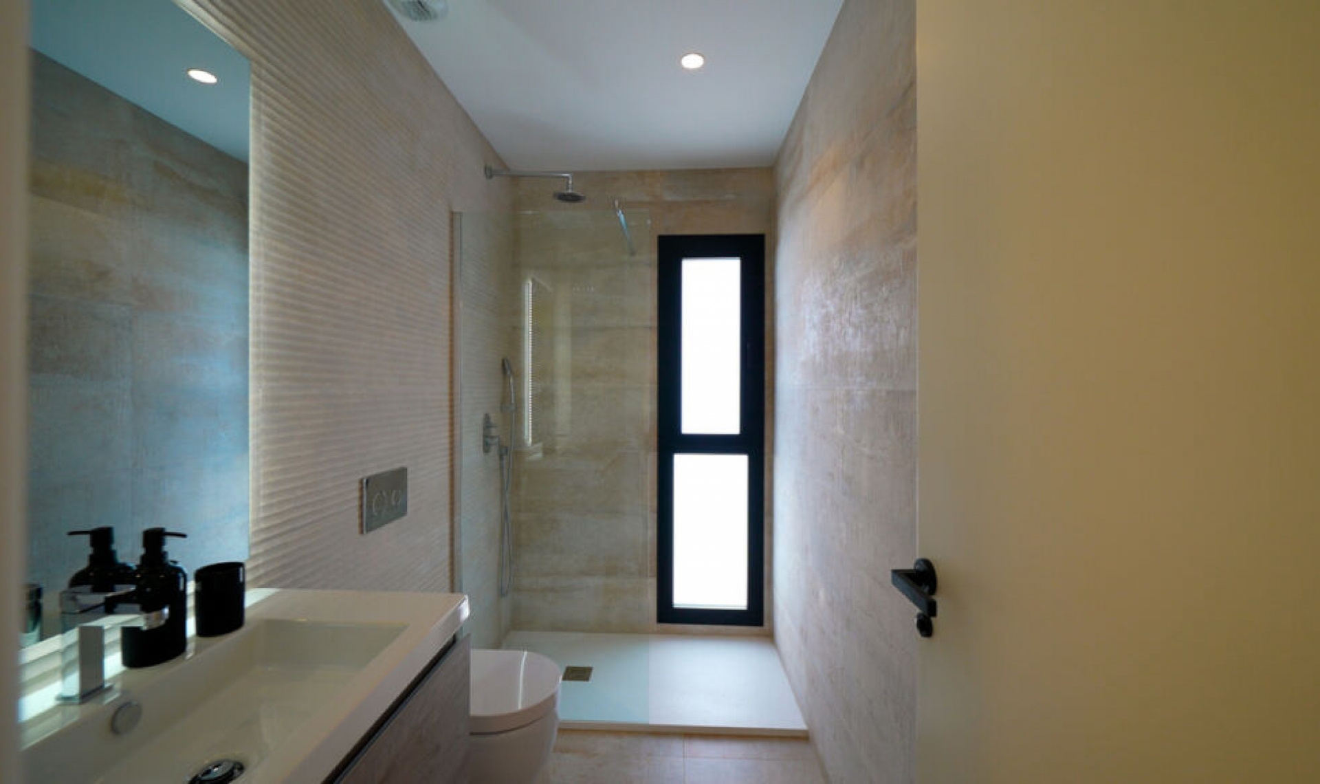 Resale - House -
Los Altos