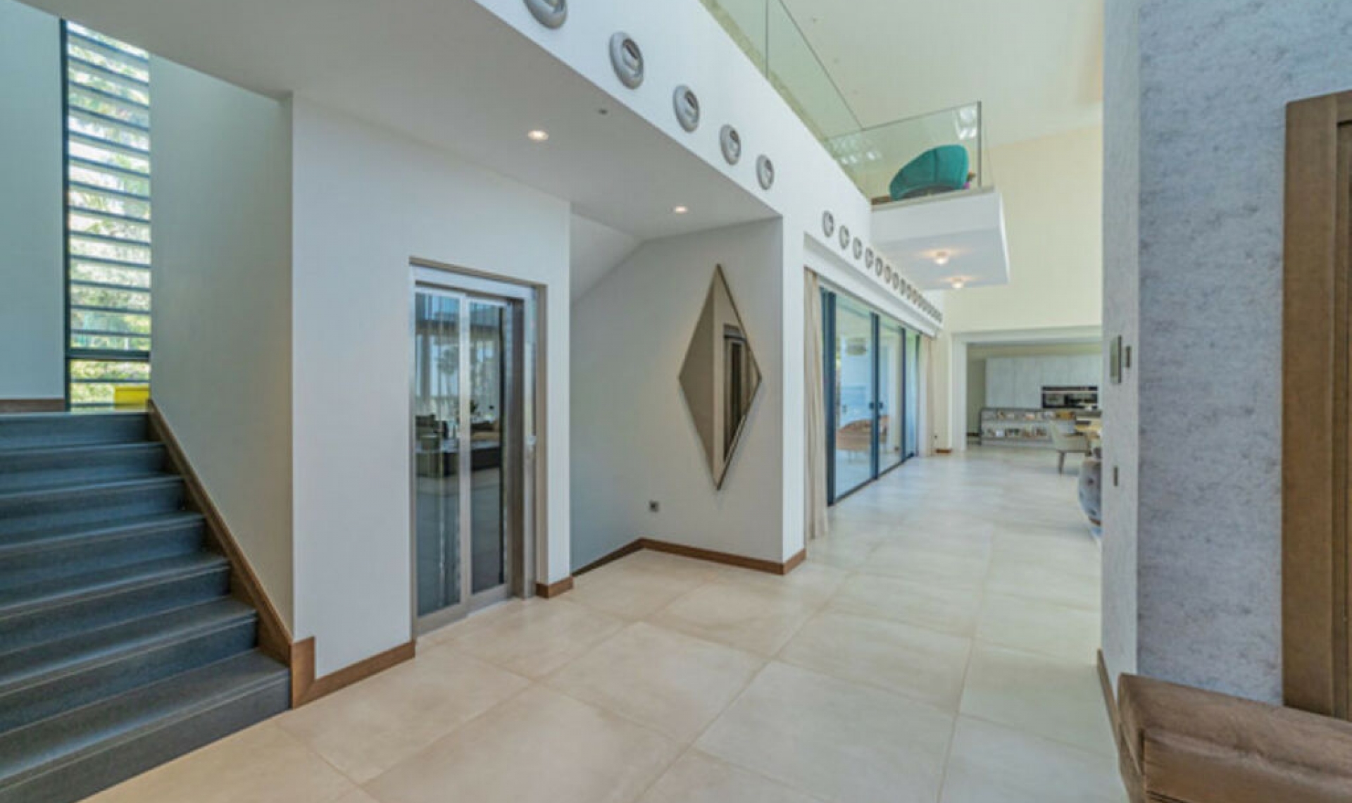 Resale - House -
Los Arqueros