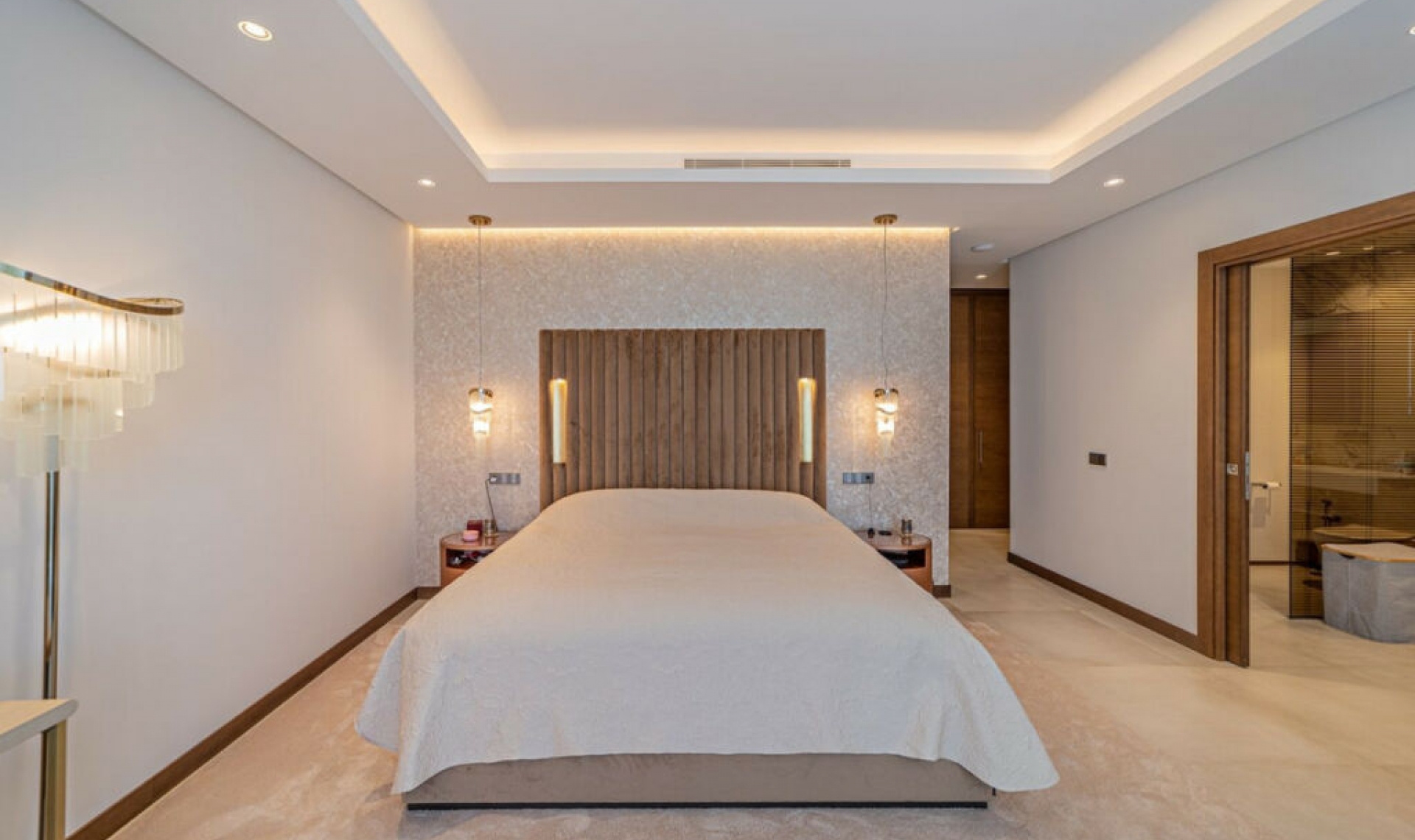 Resale - House -
Los Arqueros