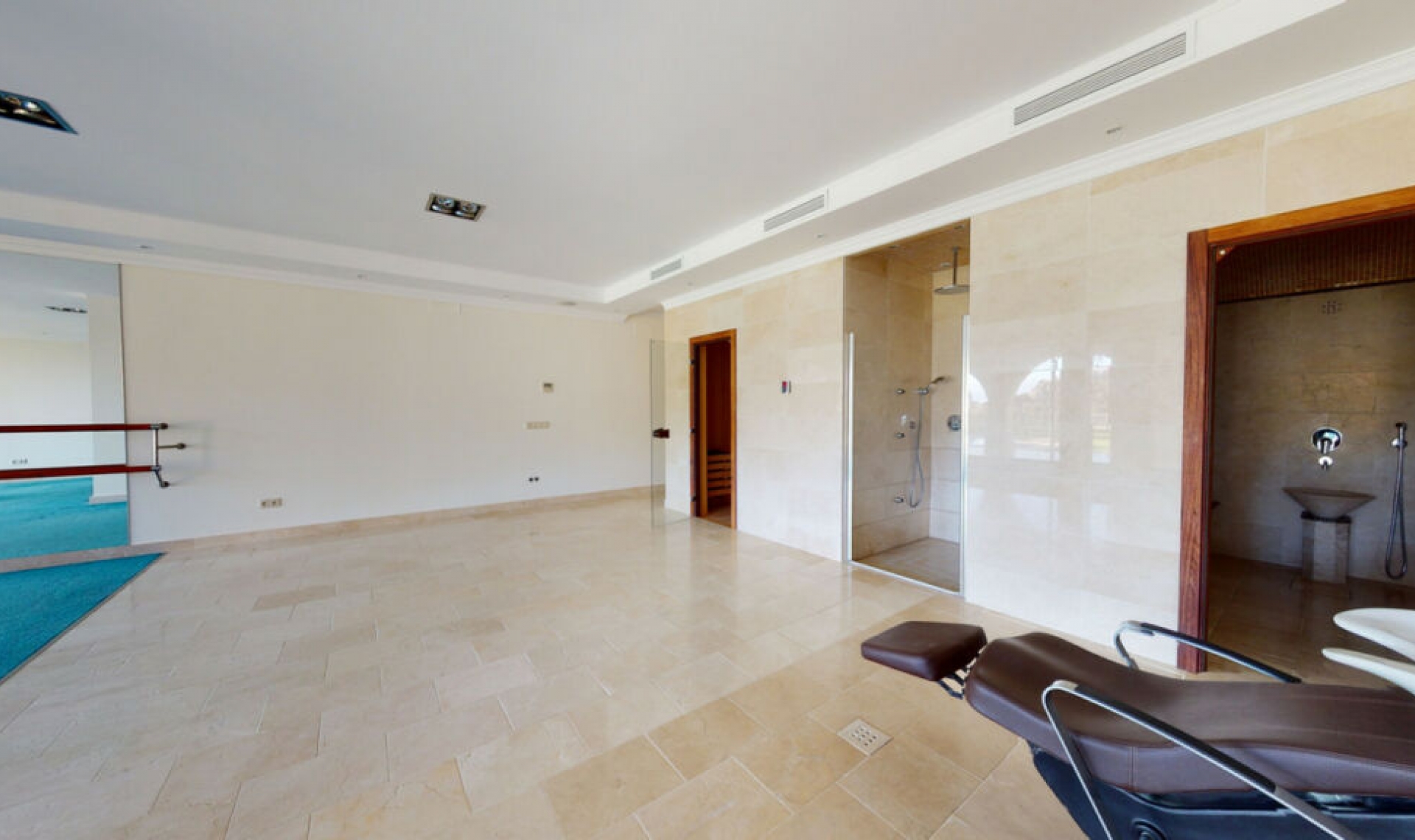 Resale - House -
Los Arqueros