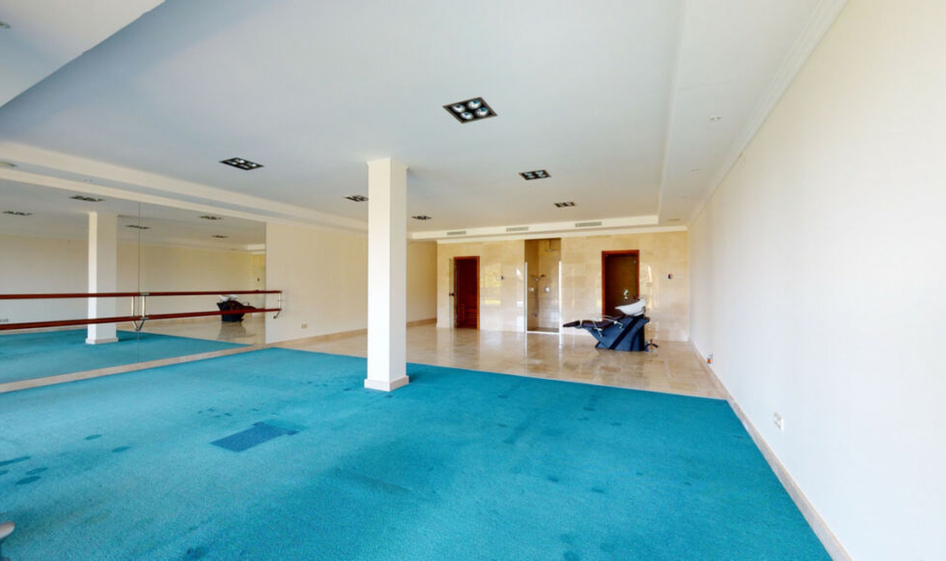 Resale - House -
Los Arqueros