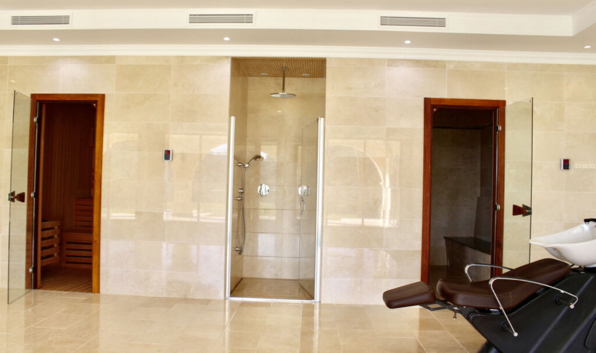 Resale - House -
Los Arqueros