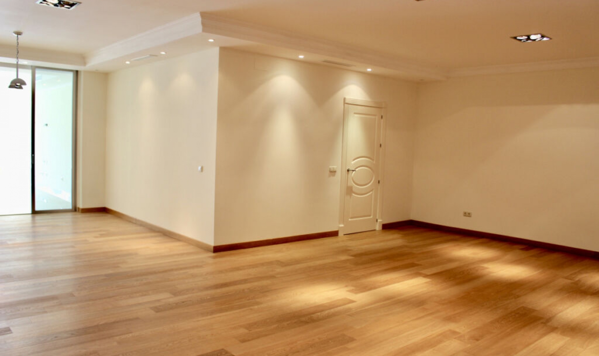 Resale - House -
Los Arqueros