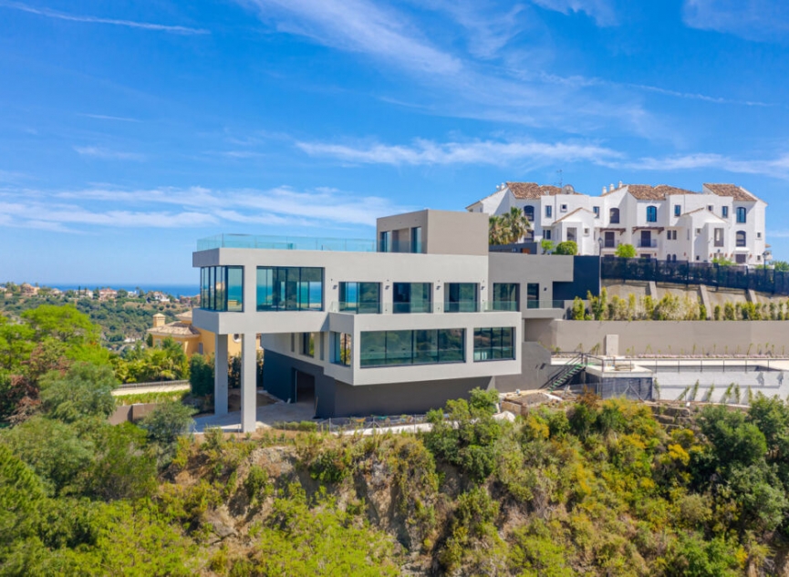 Resale - House -
Los Arqueros