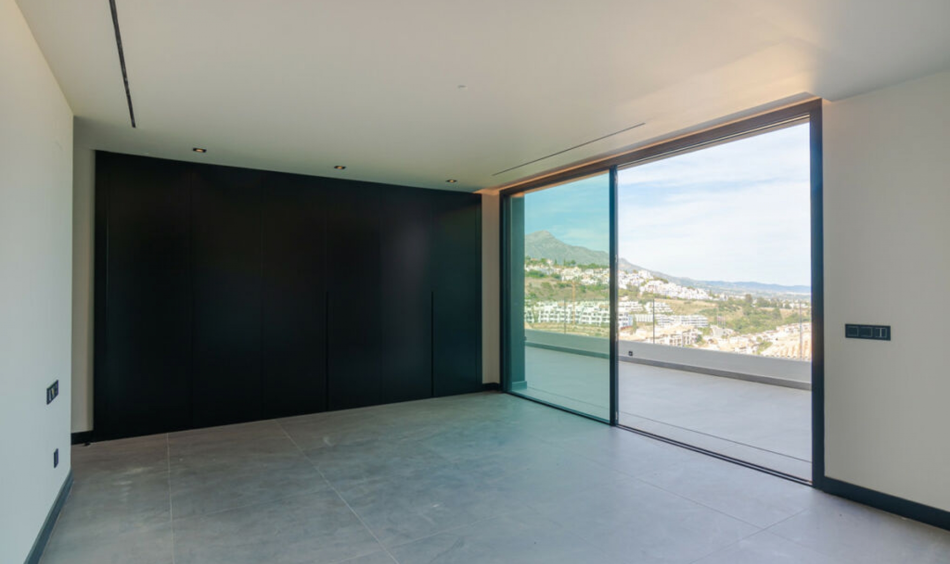 Resale - House -
Los Arqueros