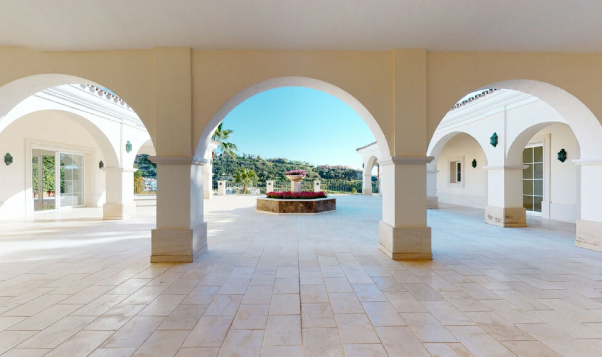 Resale - House -
Los Arqueros