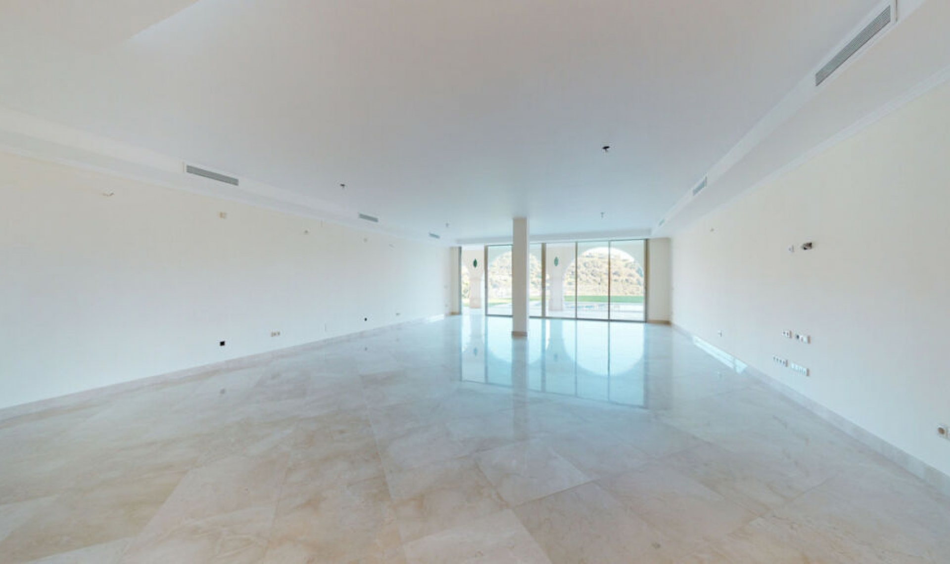 Resale - House -
Los Arqueros