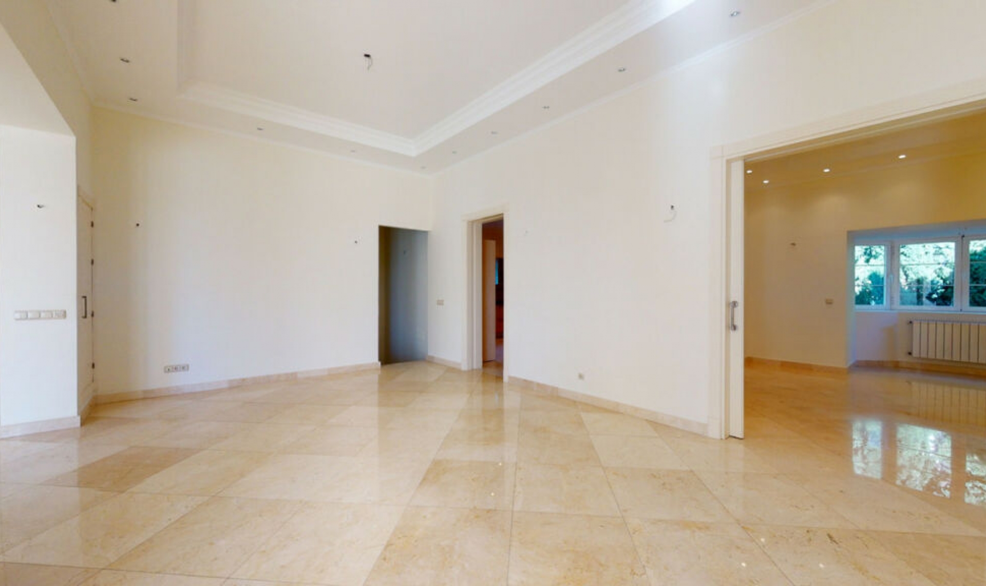 Resale - House -
Los Arqueros