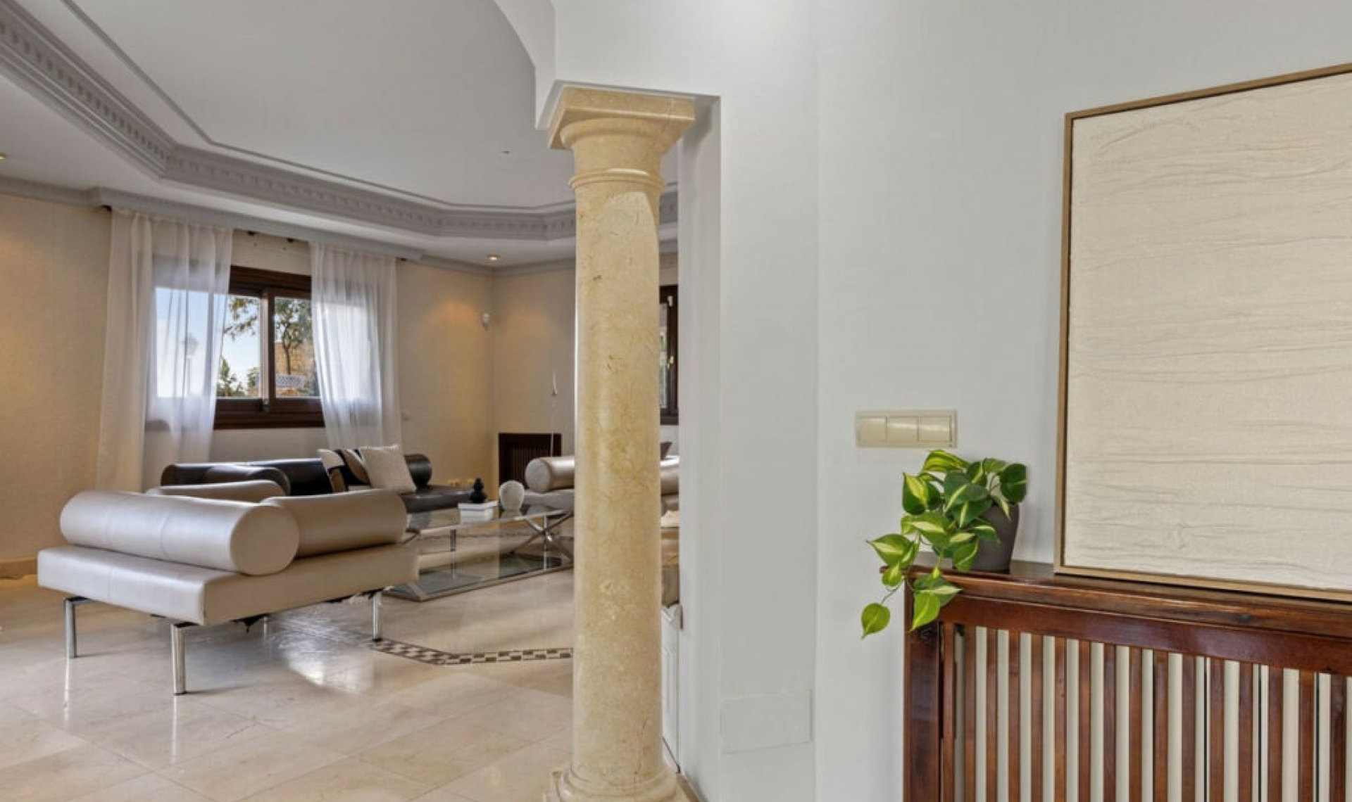 Resale - House -
Los Arqueros