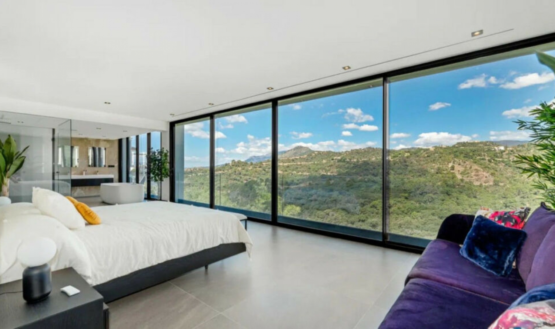 Resale - House -
Los Arqueros