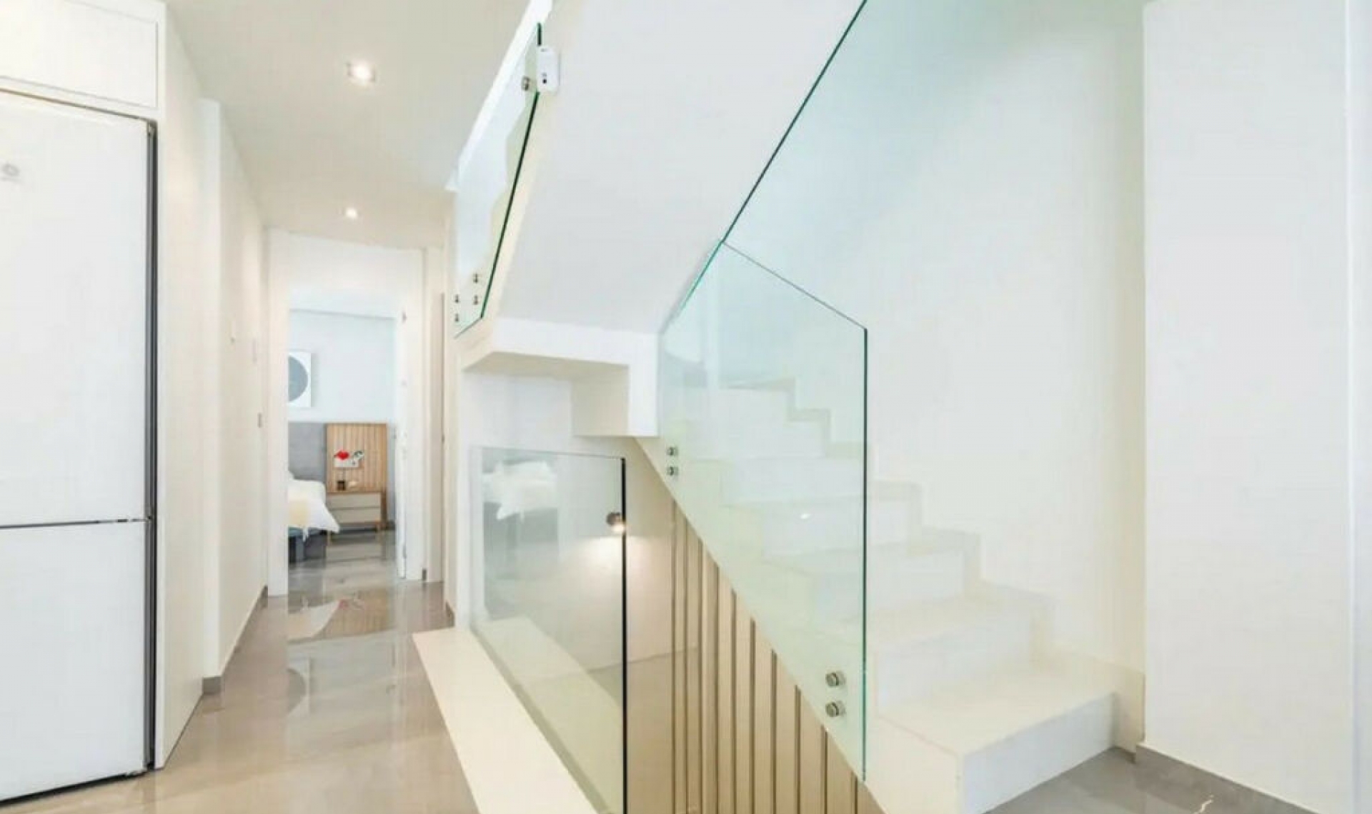 Resale - House -
Los Balcones