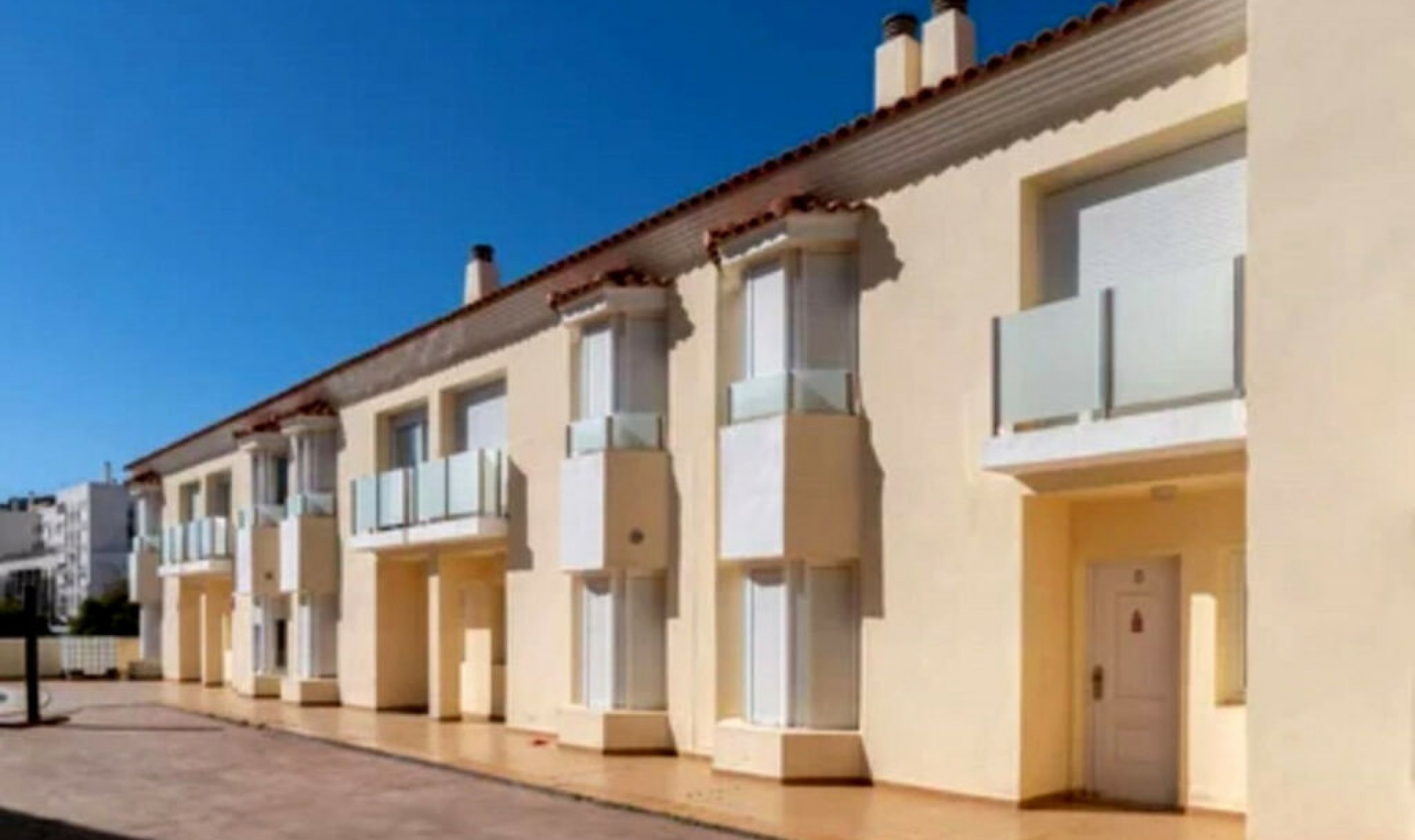 Resale - House -
Los Boliches