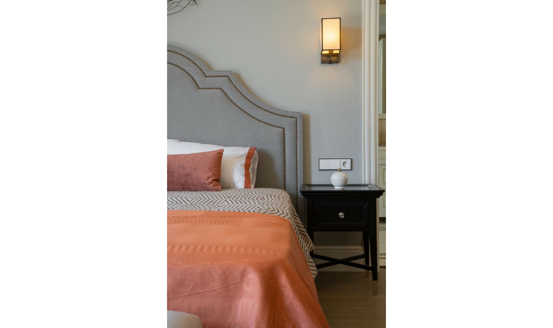 Resale - House -
Los Flamingos